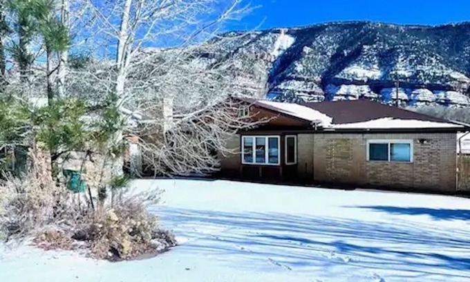 Durango Maison | Adventure HQ! Families /Groups seeking escape and privacy in a prime location.