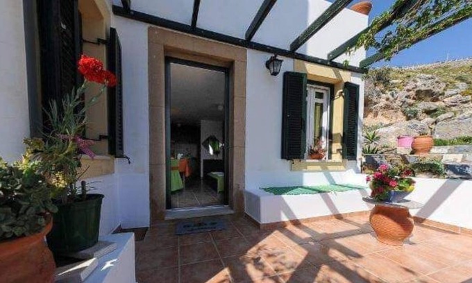 Panteli Appartement | AEGEAN SUNRISE STUDIO at Panteli Leros
