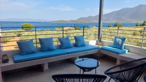 Pella Region Maison | Aelia Stone Houses