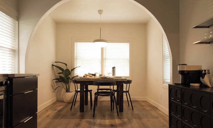 Dixon Maison | Aesthetic 2-bedroom house in welcoming Dixon near downtown Dixon.