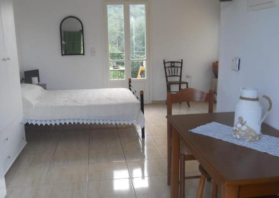 Platrithias Appartement | Afales Villa Studios - Kolieri