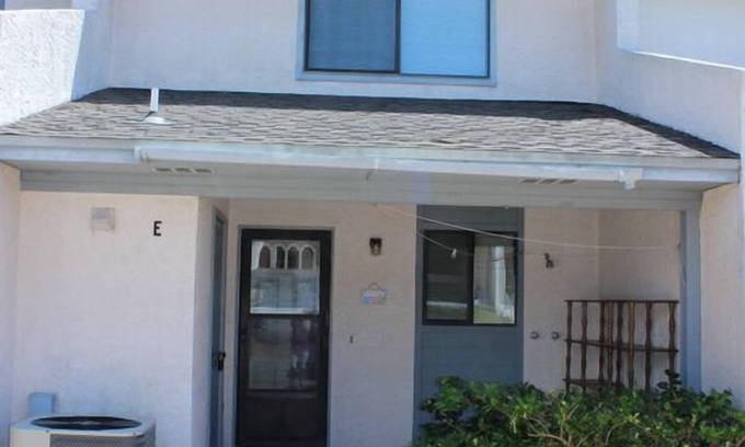 Laguna Beach Estates Maison | Location de maison de ville abordable et tranquille à Panama City Beach!