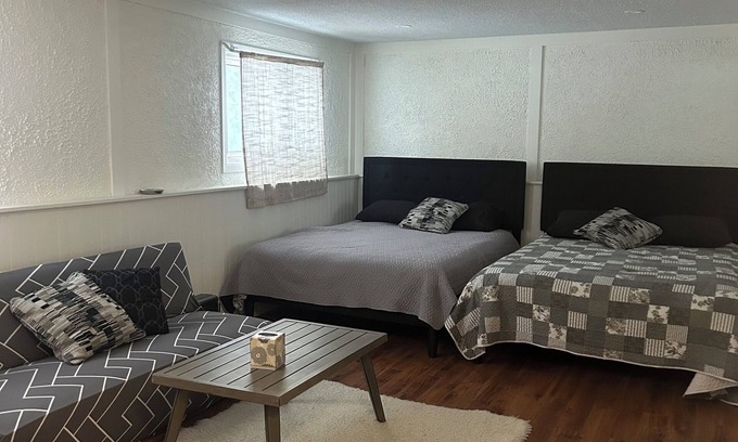 Kitchener Maison | Affordable apartment in central KW