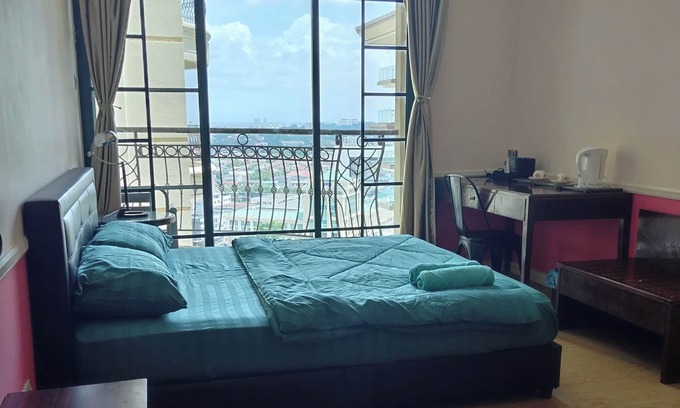 Kuching Appartement | Affordable,clean, cozy, and just right for your stay.