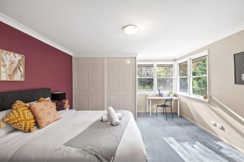 Pymble Maison | Affordable No-Frills Queen Ensuite Room in Pymble