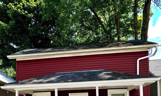 Williamsburg Maison | AFORDABLE & CHARMING HOME - Enjoy Urban Life & Nature! Hike, Bike, Shop & Dine!