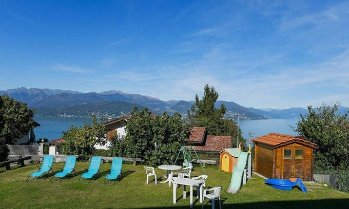 Stresa Appartement | Africa apartment over Stresa with lake view