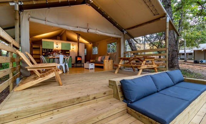 Ligfontein Chalet De Ski | AfriCamps at Mackers