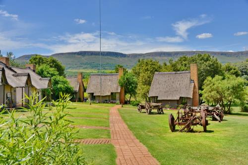 Magaliesberg Cabine | African Hills Safari Lodge & Spa