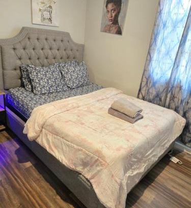Newark Maison | Agape queen room 6D