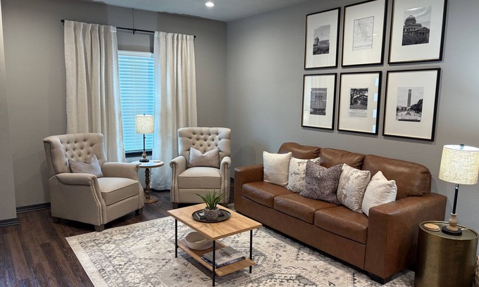 College Station Copropriété | Aggieland Getaway: 2BR/2.5BA Condo Minutes From Iconic Kyle Field & TAMU Campus!