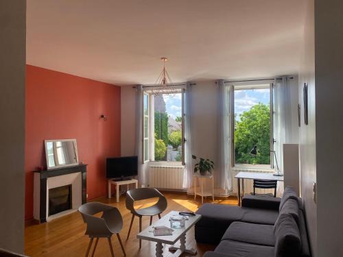 Semblancay Appartement | Agréable maison de bourg aux portes de TOURS