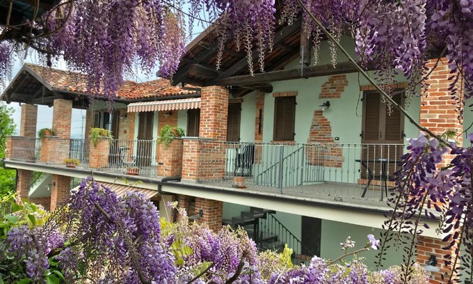 Monforte d'Alba Appartement | Agriturismo Bric di Gai