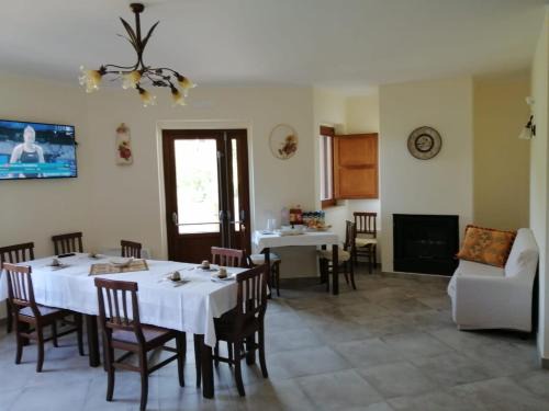 Corleto Monforte Maison | Agriturismo CuoreLieto del Cilento