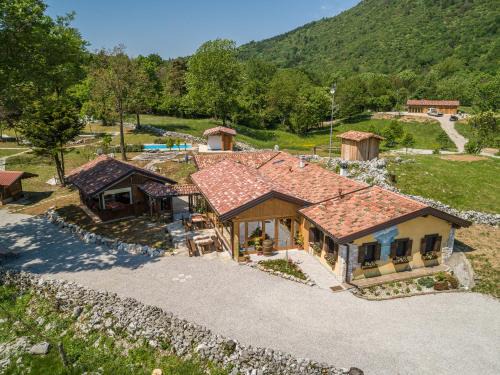Vito d'Asio Lit Et Petit-Déjeuner | Agriturismo Fattoria Carolina - Friuli Venezia Giulia - Val d'Arzino