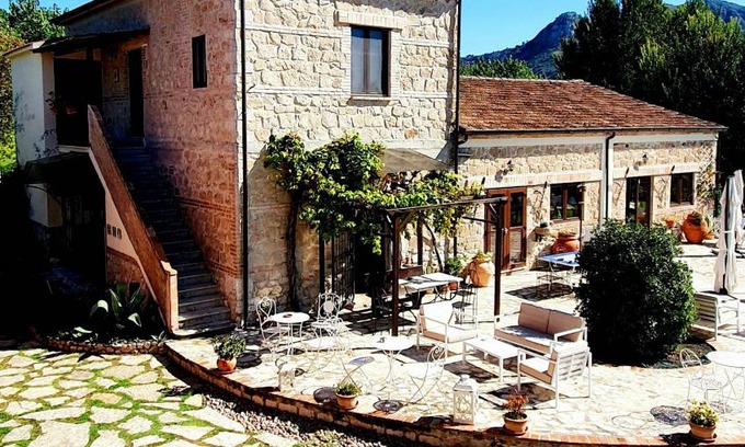 Cassino Maison | AGRITURISMO iL PIOPPETO