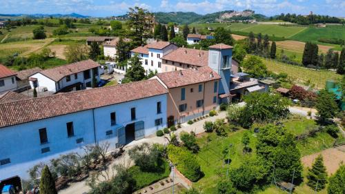 San Martino di Rosignano Monferrato Maison | Agriturismo Le Tre Rose - Cantina Zanello