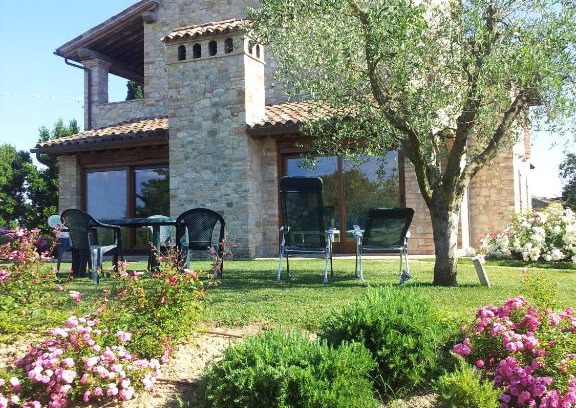Loreto Maison | Agriturismo La Torraccia