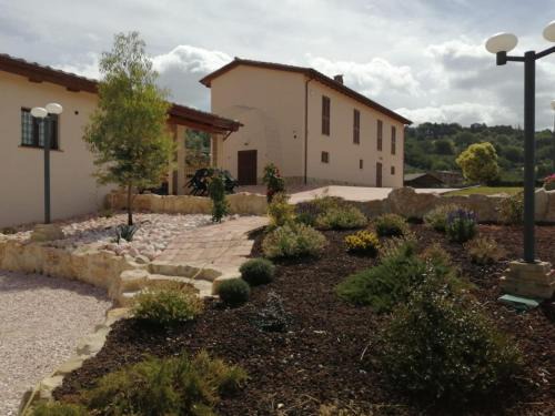 Palazzo Maison | Agriturismo Monte Oliveto