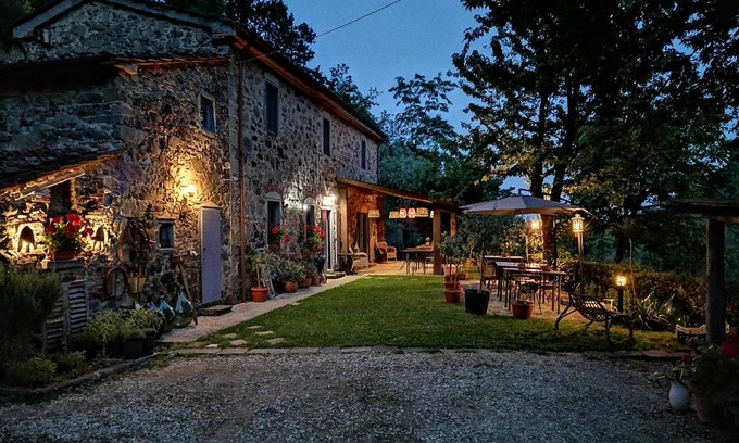Marliana Lit Et Petit-Déjeuner | Agriturismo Tananei