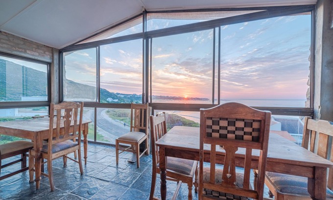 L'Agulhas Cabine | Agulhas Country Lodge