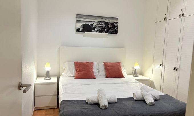 Sant Joan Despi Copropriété | Remise 20-25-35%, confortable, spacieux, Fira, auto-enregistrement.