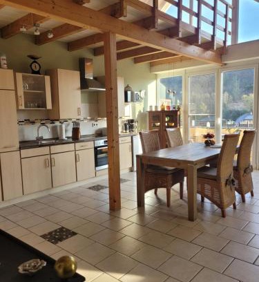 Lohrsdorf Appartement | Ahrtal Vier Sterne Ferienwohnungen Alexandra Weiler Panorama