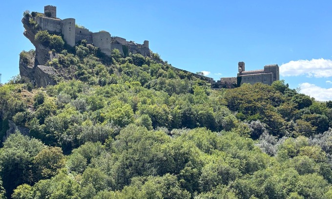Roccascalegna Maison | Ai Piedi di un Bellissimo Castello una Casa Fornita di Tutti i Comfort