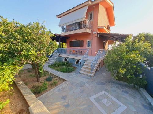 Egira Appartement | Aigeira Seafront Vacation Home 0 floor