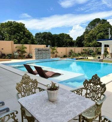 Calatagan Station Balnéaire | Aina Hannah Family Resort's Greek Unit
