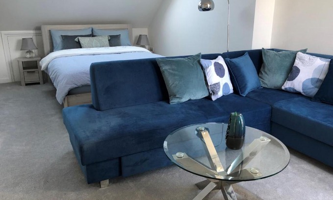 Larkswood Maison | Ainslie Loft in Chingford, London