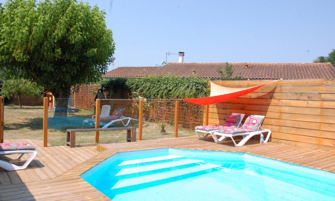 Saint-Medard-d'Eyrans Maison | Maison climatisée avec piscine et grand jardin proche vignobles 15min Bordeaux