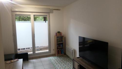 Villefranche-sur-Saone Appartement | Air-conditioned 2 bedroom duplex apartment 5 people