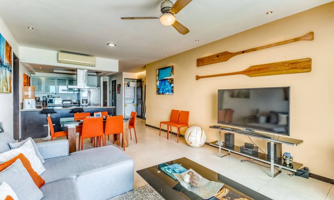 Cancun Appartement | Air-conditioned condo w/ lovely ocean views, beach access, shared pools