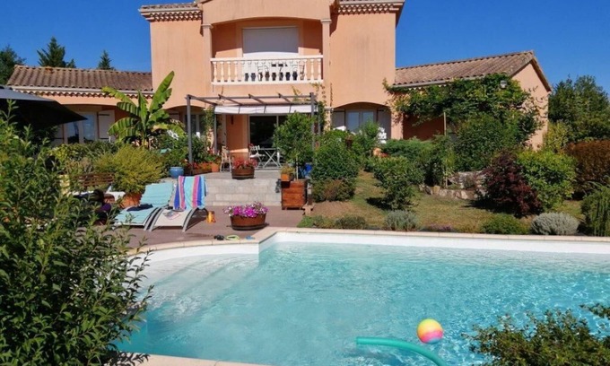 Saint-Remy Maison | Maison climatisée à la campagne avec piscine chauffée dans le Périgord