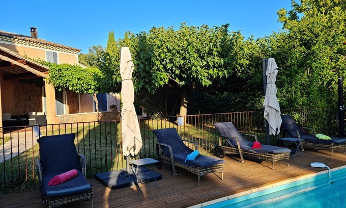 Bedoin Maison | Maison climatisée 6 P. Située à 1,5 km de Bédoin. Piscine privée/chauffée. Wifi