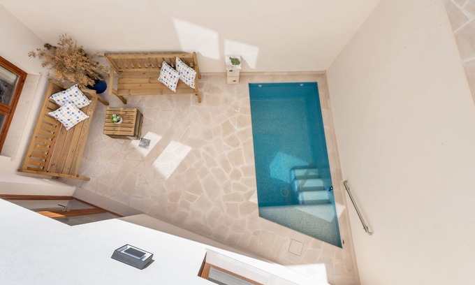 Santanyi Maison | Maison de ville climatisée avec piscine, Wi-Fi, balcon et terrasse sur le toit