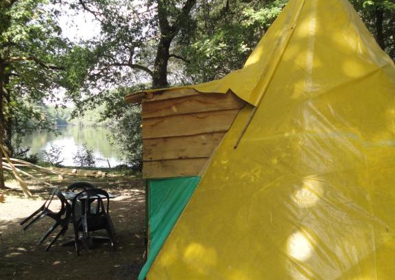 Saint-Privat Autre | air naturel de camping moulin de malesse Tipi