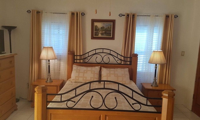Paget Appartement | "AIRBAB BERMUDA MOONGATE est une charmante maison traditionnelle des Bermudes"