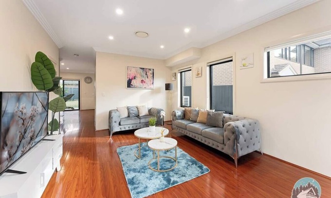 Carlingford Maison | Aircabin - Carlingford - Sydney - 4 Beds House