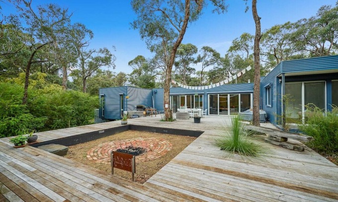 Aireys Inlet Maison | Aireys Bush Retreat - Spacious home with huge deck