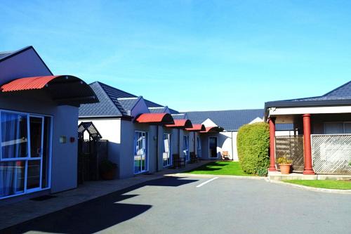 Russley Hôtel | Airport Birches Motel