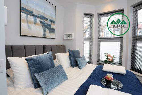 North Finchley Appartement | Aisiki Apartments at Stanhope Road, North Finchley, Air-conditioned Multiple 2 or 3-Bedroom, Pet-Friendly Duplex Flats, King or Twin Beds with Free Wi-Fi