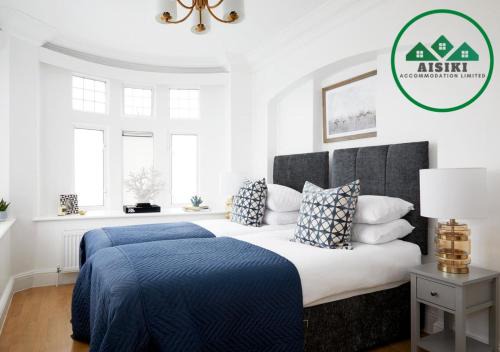 North Finchley Appartement | Aisiki Stays Apartments at North Finchley, 3-Bedroom & 2-Bathroom, Pet Friendly Flat, King or Twin Beds with Free Wi-Fi