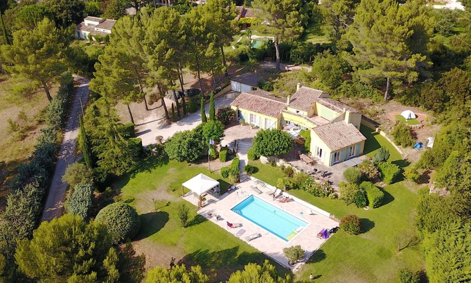 Est Villa | Aix en Provence, Villa 300m2 avec Piscine chauffée (28°C, 8 per