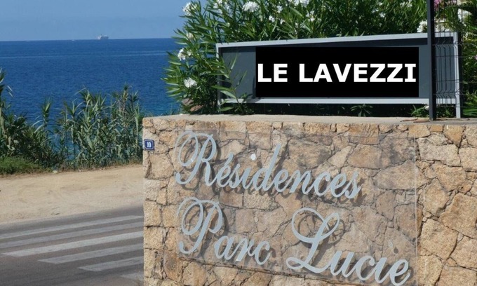Ajaccio Appartement | Ajaccio Sanguinaires T3 proche Trottel et 150m de la mer, belle résidence