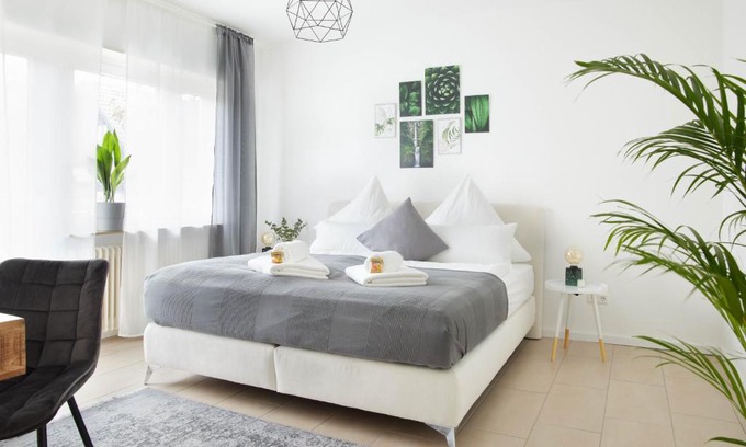Walldorf Appartement | Ajko Homes - Design Apartment - Parkplatz - Balkon - Netflix - 6 Pers