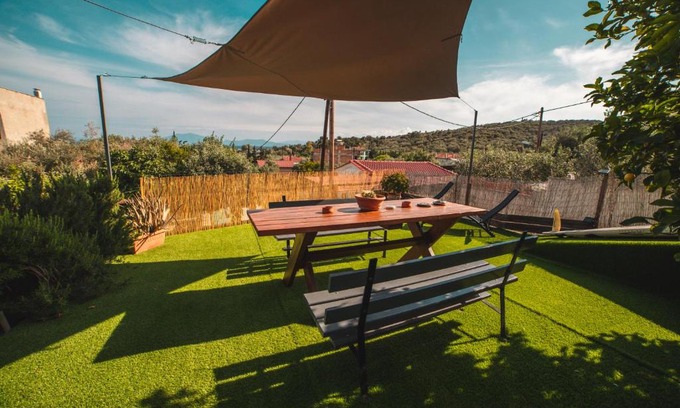 Volos Maison | AKAVA garden house