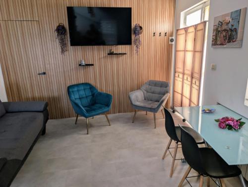 Teis Maison | Alójate en Vigo! Casita bien equipada