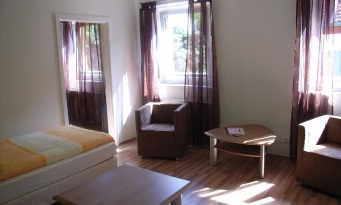 Wachenheim an der Weinstrasse Lit Et Petit-Déjeuner | Altstadt-residenz - Zimmer1